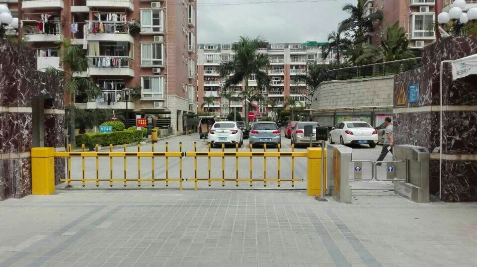 福建軍區(qū)創(chuàng)新通防撞無刷擺閘