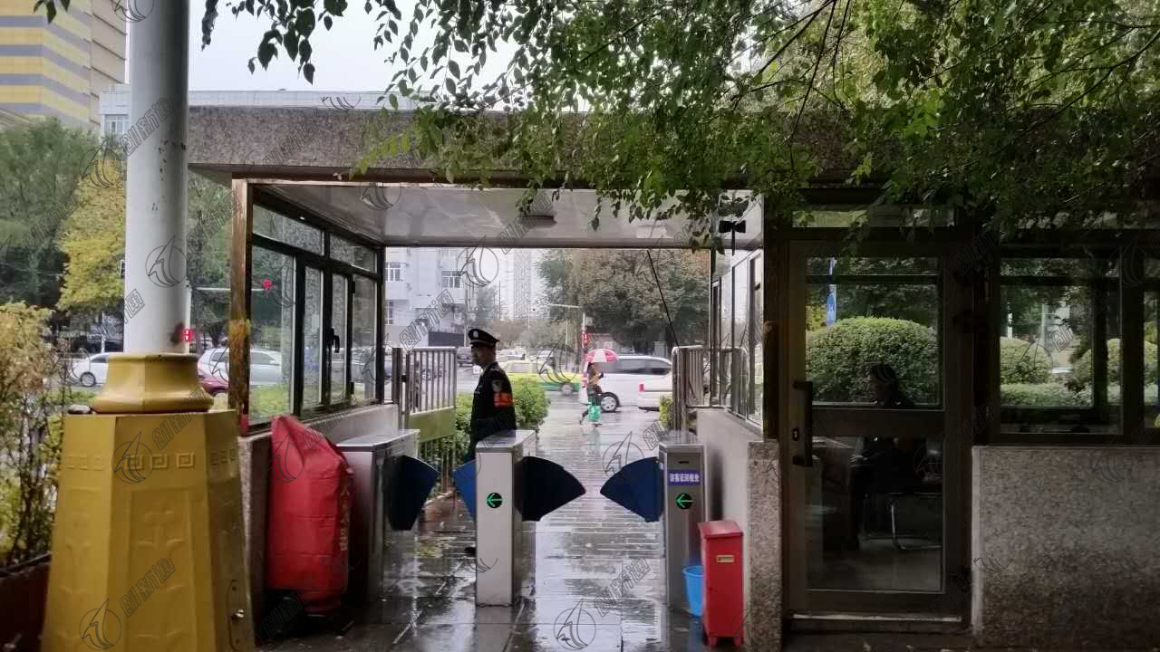 烏魯木齊市政府翼閘