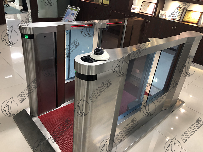 人臉識別速通擺閘