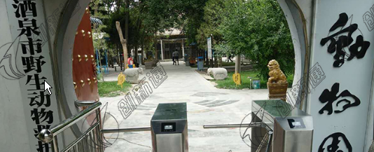 景區(qū)閘機(jī)，景區(qū)三輥閘解決方案，景區(qū)閘機(jī)票務(wù)系統(tǒng)二維碼系統(tǒng)方案